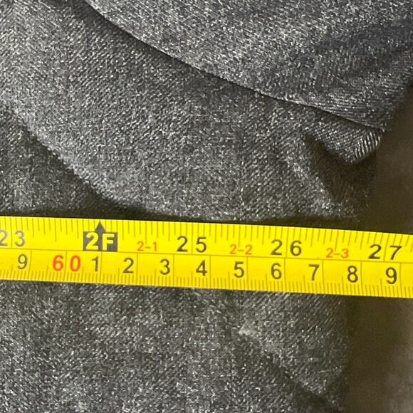 Eddie Bauer Down 2XL Nylon Zip up Gray Sweater Skyliner Model - Picture 4 of 7